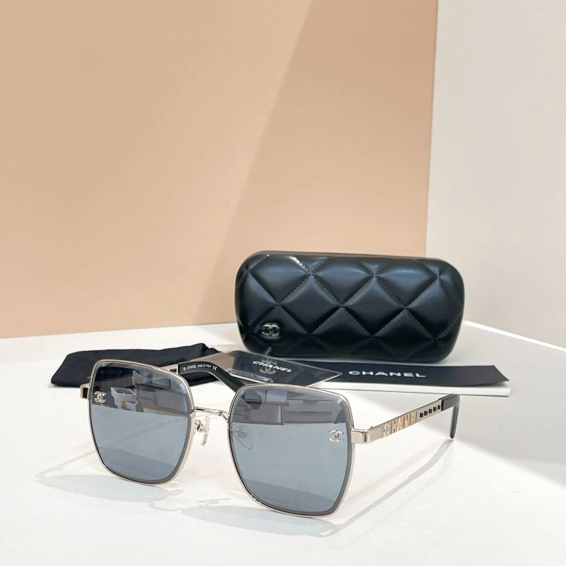 Chanel Sunglasses Bold 278420