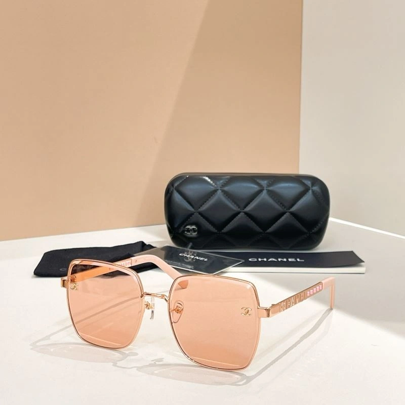 Chanel Sunglasses Bold 278420