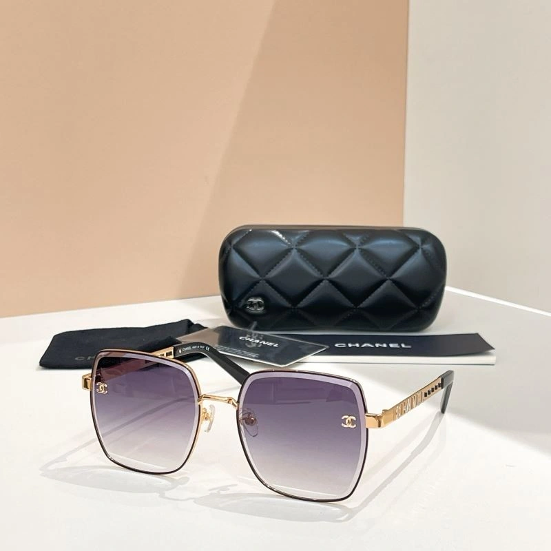 Chanel Sunglasses Bold 278420