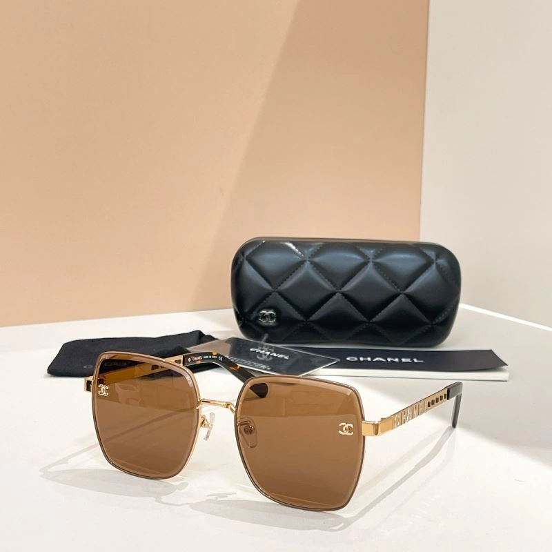Chanel Sunglasses Bold 278420