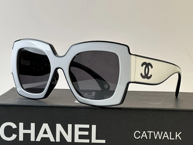 Chanel Sunglasses Durable 278443
