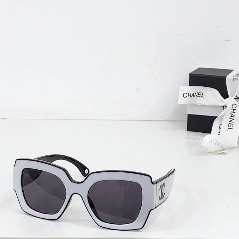 Chic Chanel Sunglasses 278437