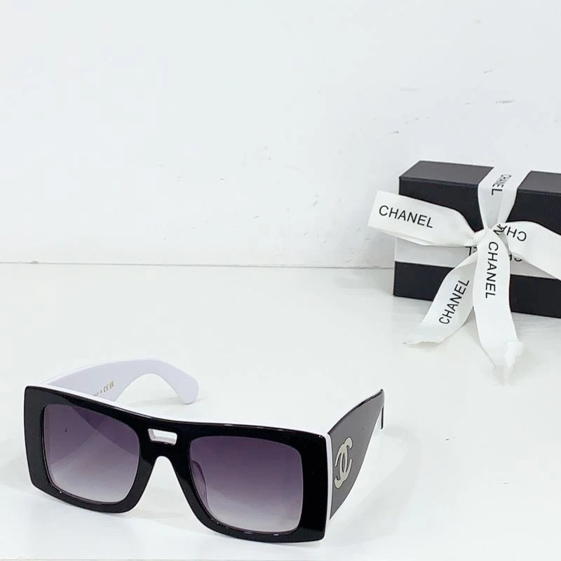 WaterResistant Chanel Sunglasses 278424