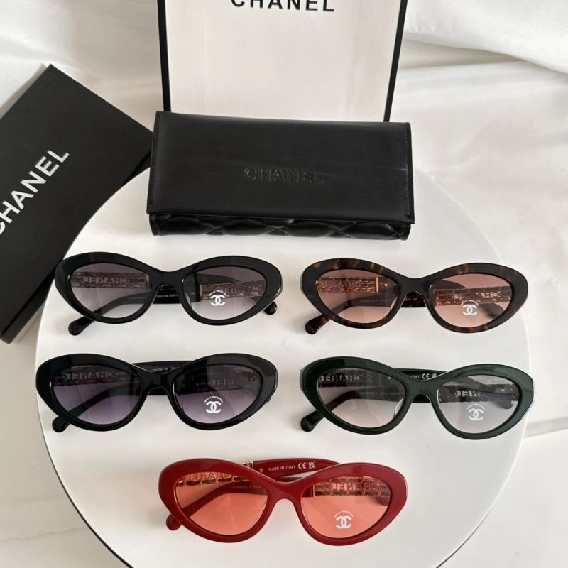 Sleek Chanel Sunglasses 278426