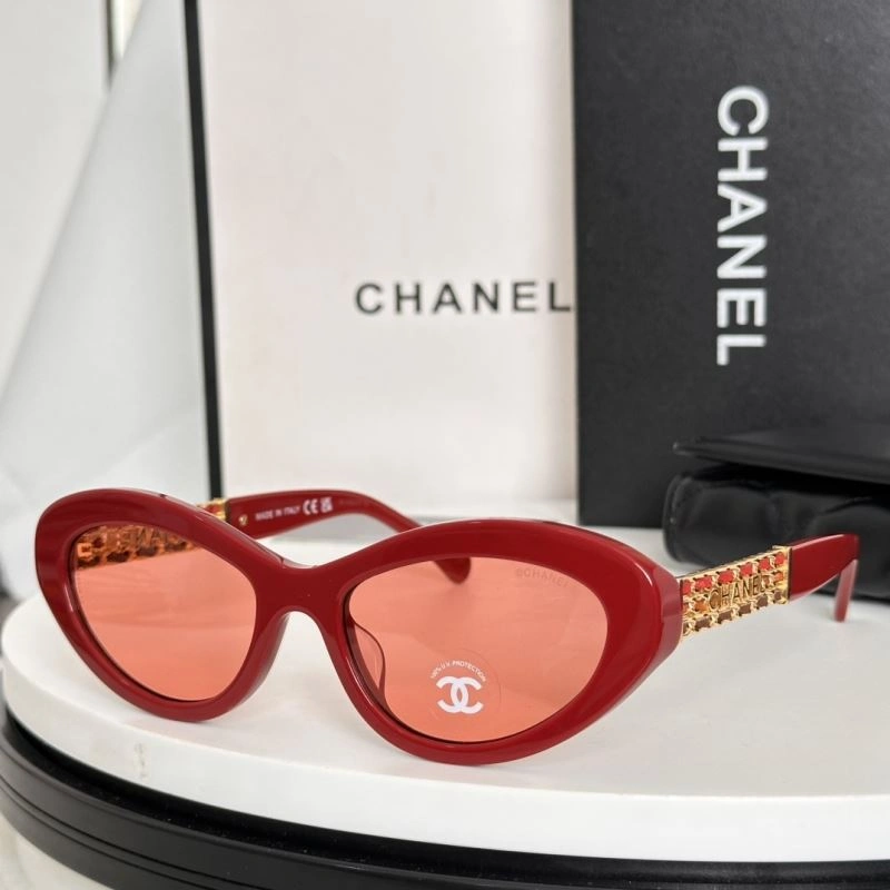 Sleek Chanel Sunglasses 278426