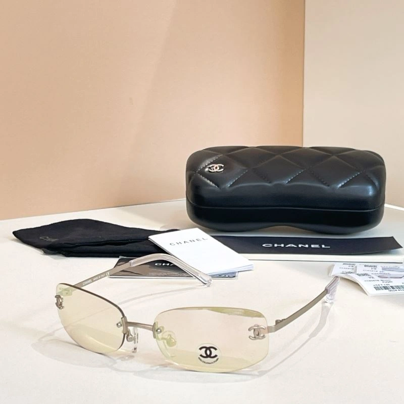 Chic Chanel Sunglasses 278396