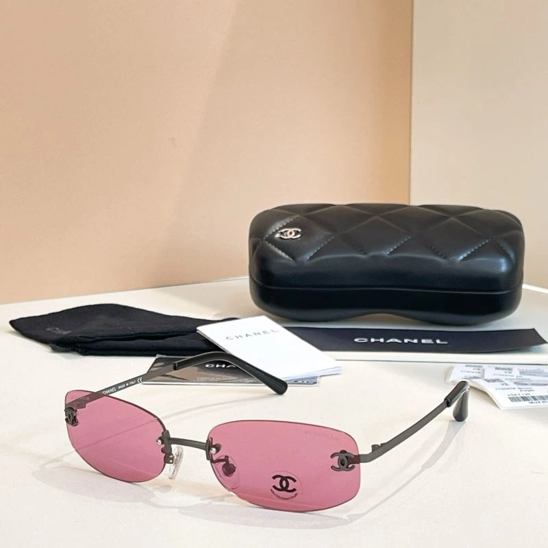 Chic Chanel Sunglasses 278396