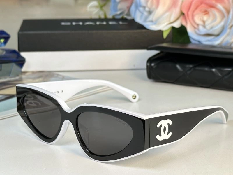 Chanel Sunglasses Bold 278376