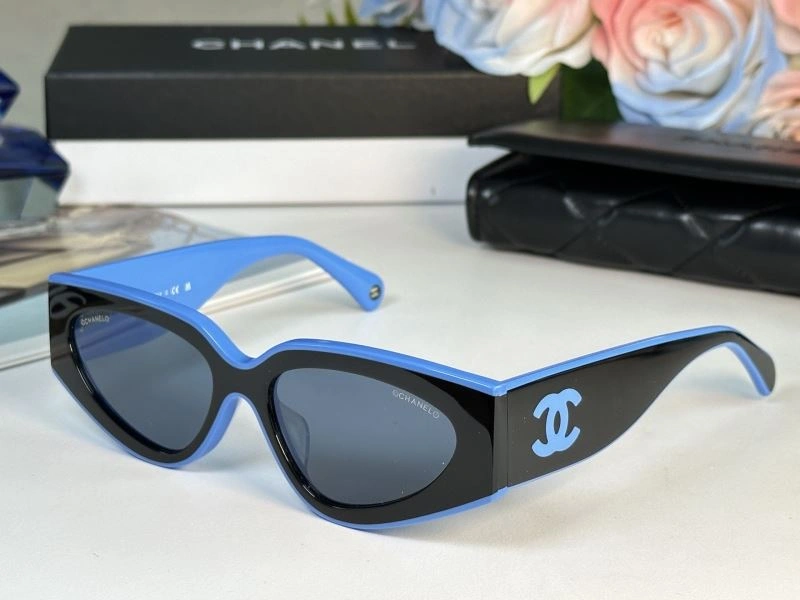 Chanel Sunglasses Bold 278376