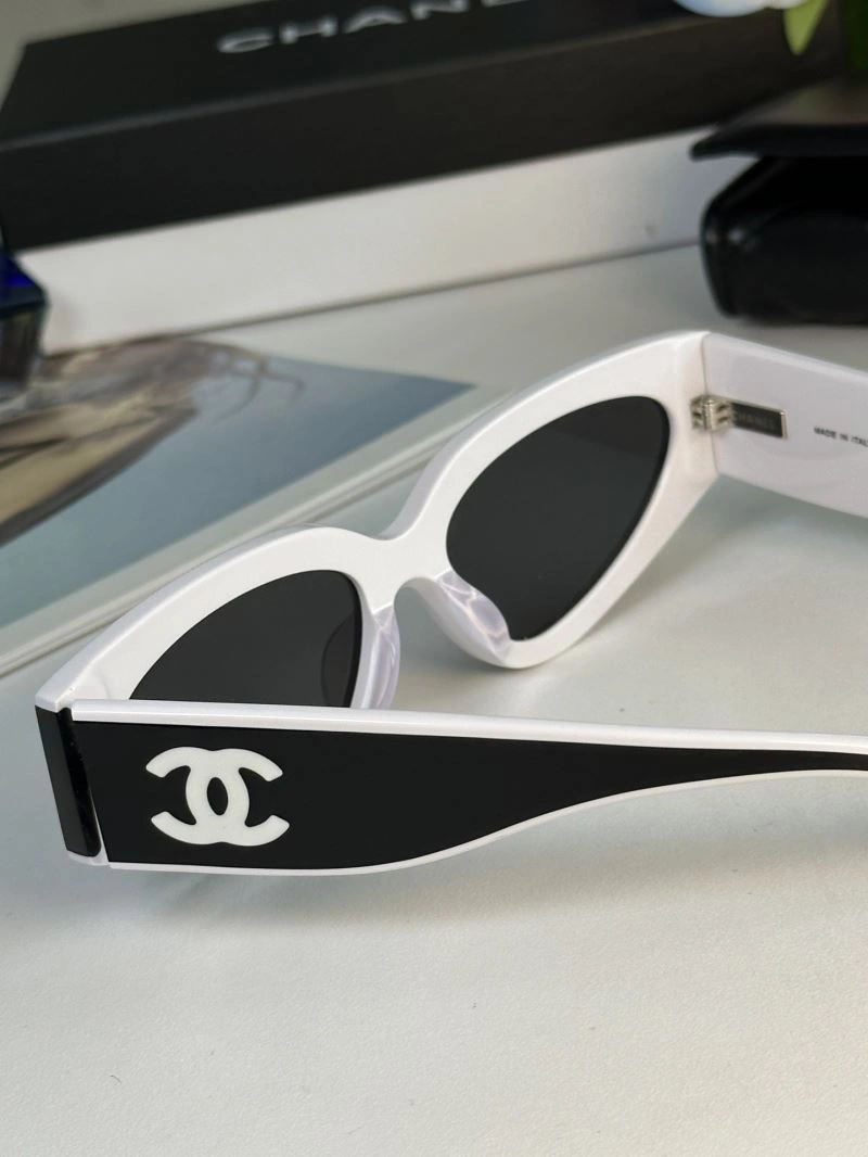 Chanel Sunglasses Bold 278376