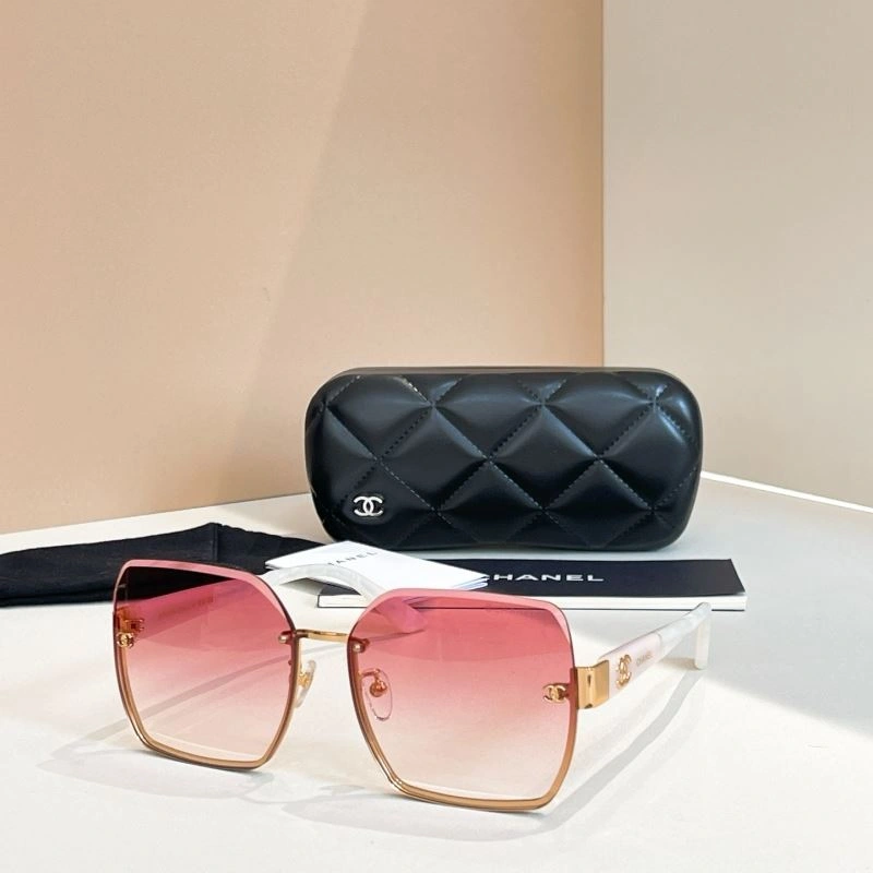 Tailored Chanel Sunglasses 278399