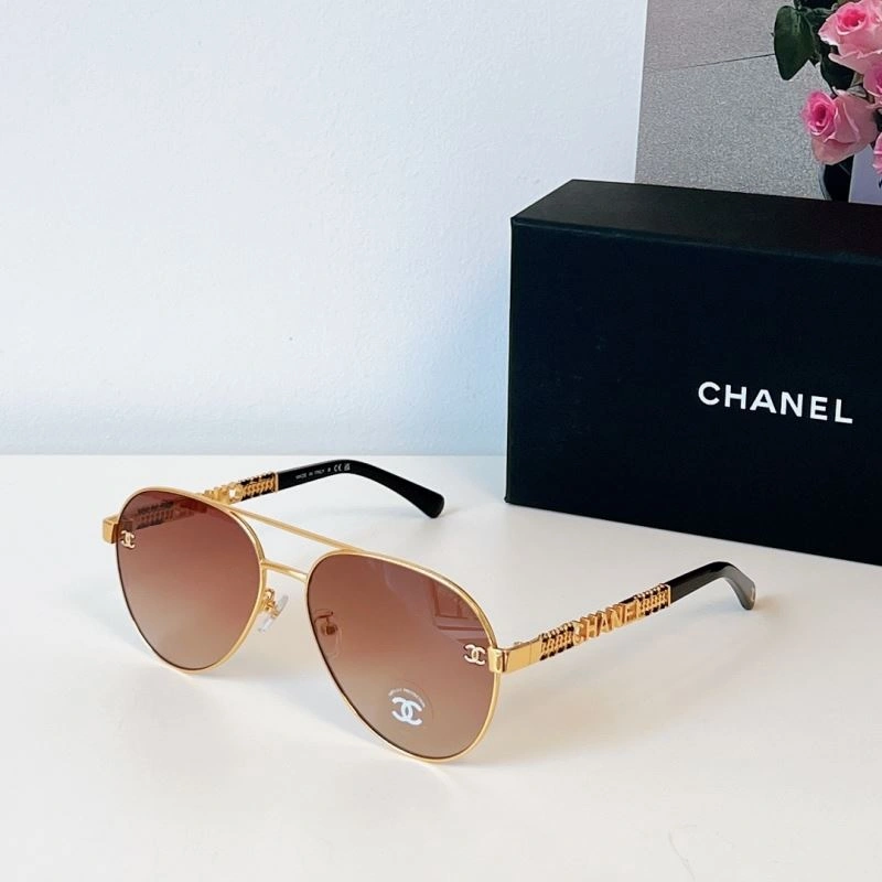 Chanel Sunglasses EasyMatch 278404