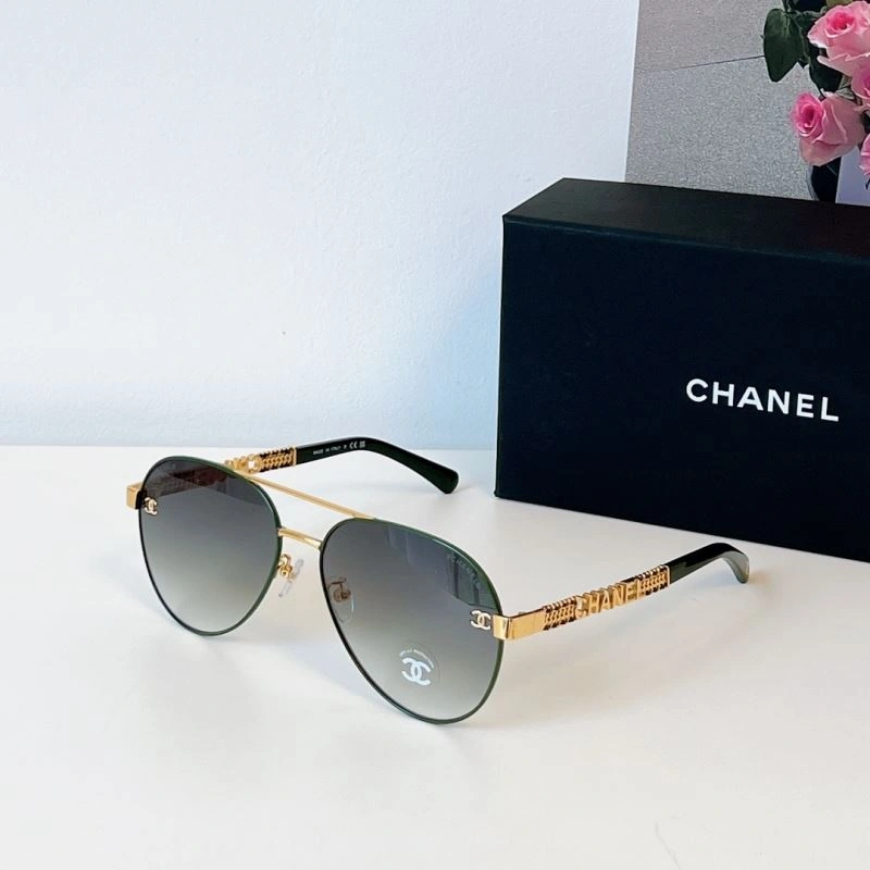 Chanel Sunglasses EasyMatch 278404