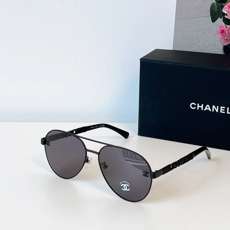 Chanel Sunglasses EasyMatch 278404