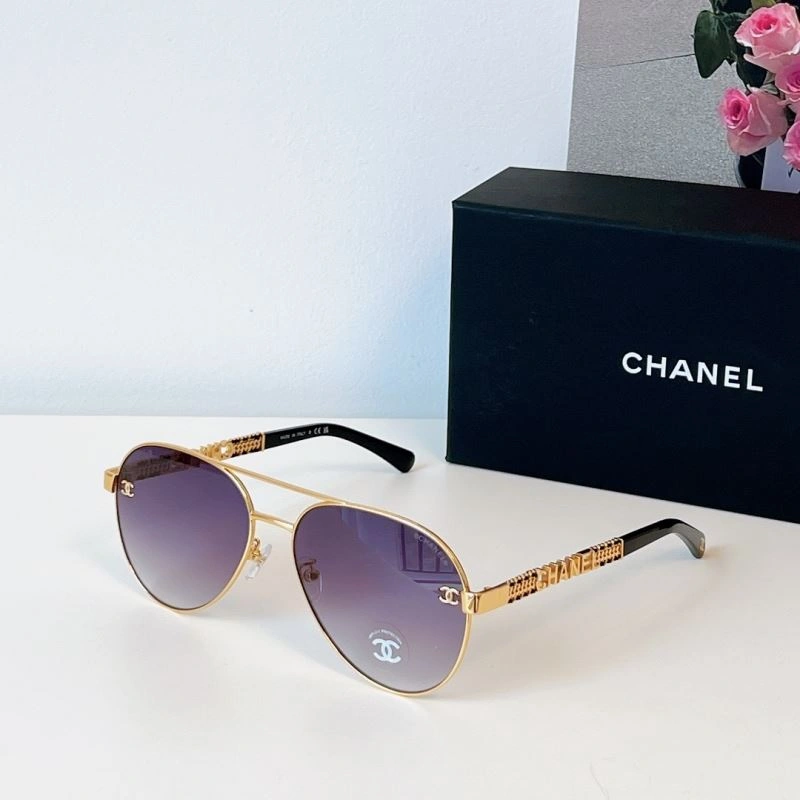 Chanel Sunglasses EasyMatch 278404