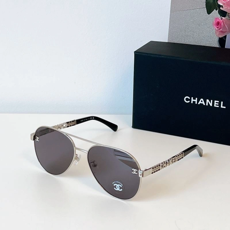 Chanel Sunglasses EasyMatch 278404