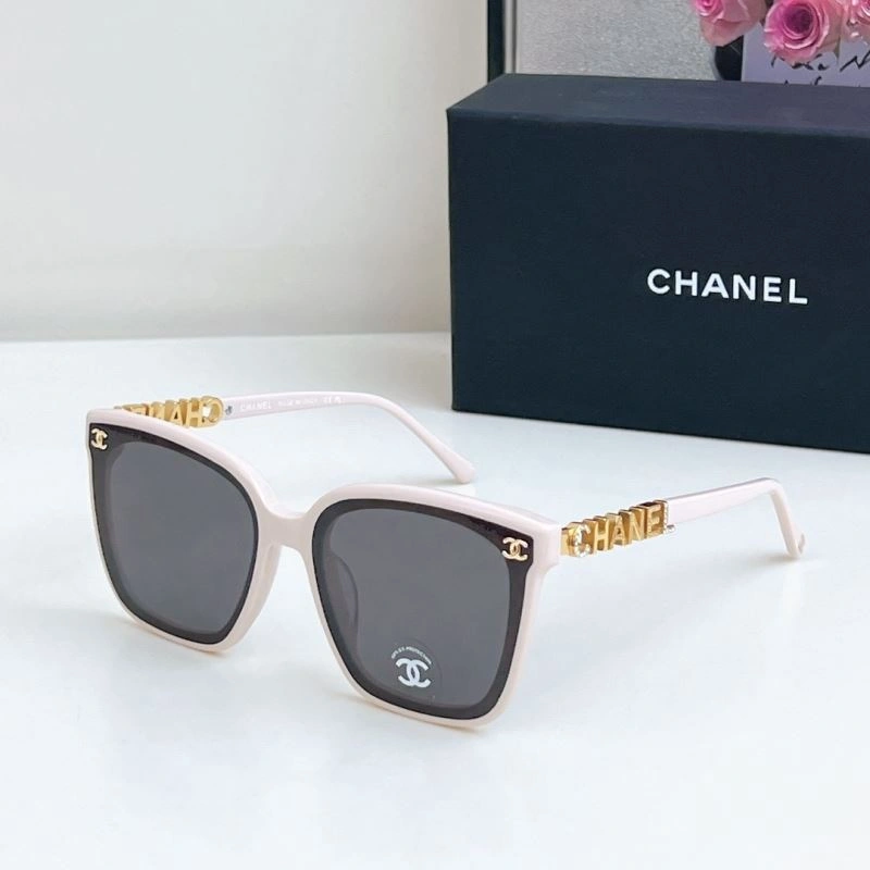 Chanel Sunglasses Bold 278393