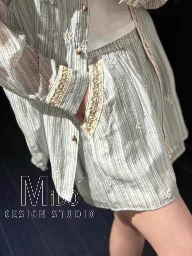 Minimalist Chanel Sunscreen Jacket 108747