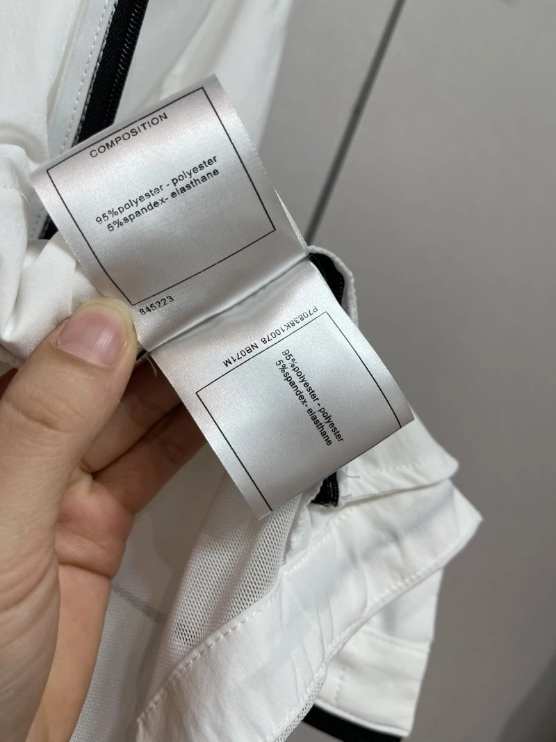 Chanel Sunscreen Jacket Unique 108748
