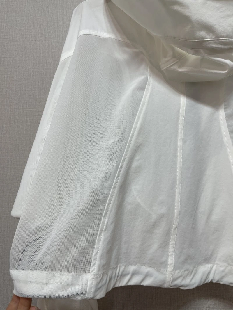 Chanel Sunscreen Jacket Unique 108748