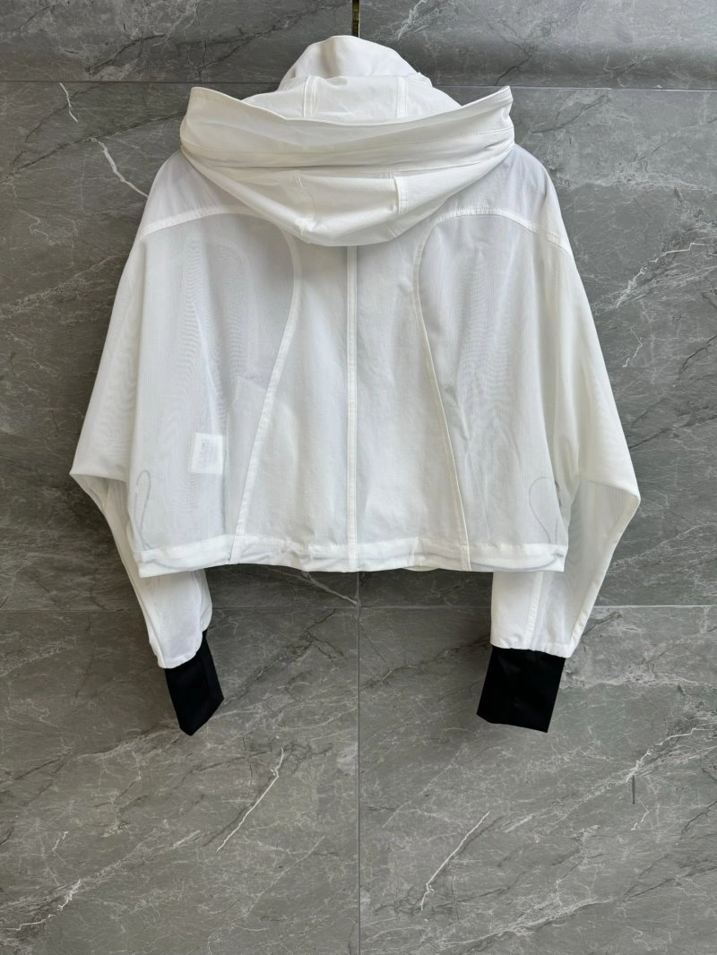Durable Chanel Sunscreen Jacket 108053