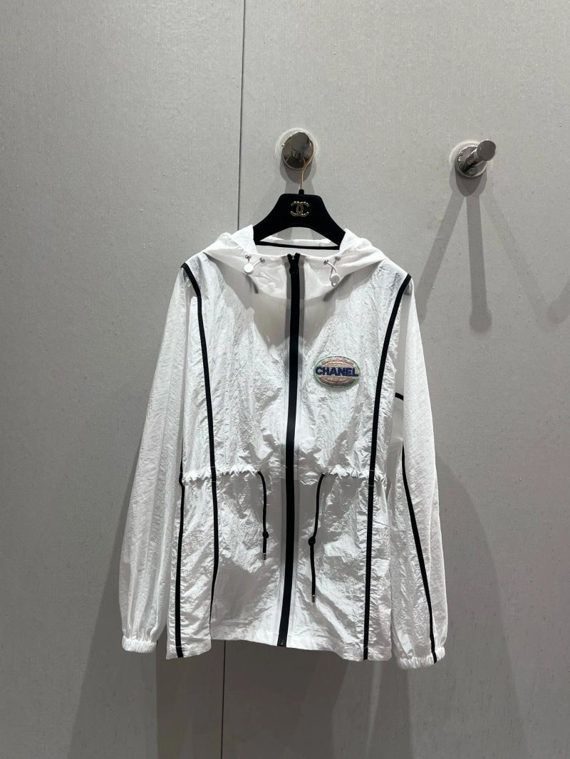 Neat Chanel Sunscreen Jacket 108064