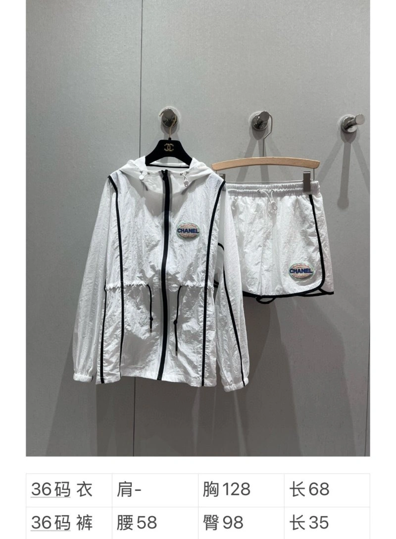 Neat Chanel Sunscreen Jacket 108064