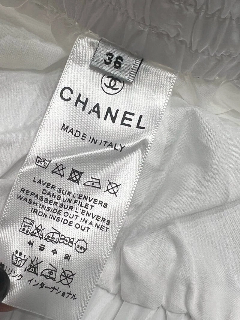 Neat Chanel Sunscreen Jacket 108064