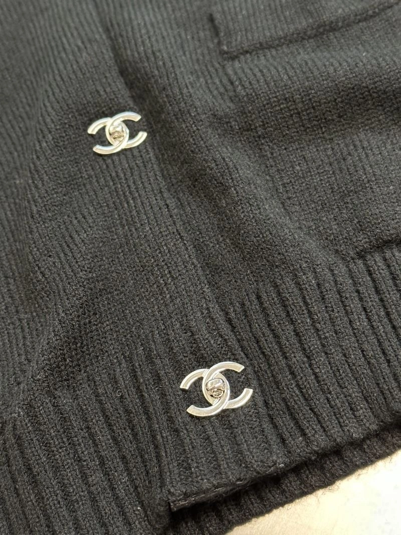 Breathable Chanel Sweaters 111397