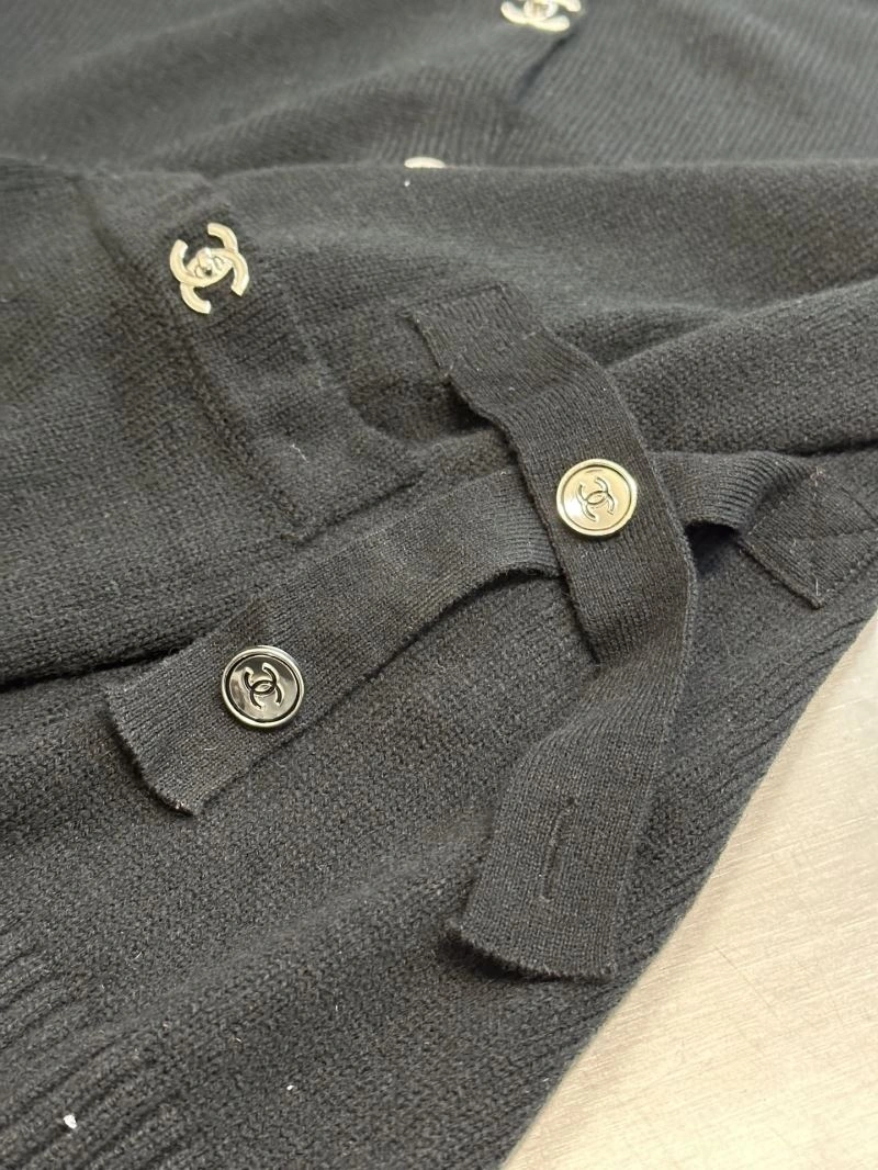 Breathable Chanel Sweaters 111397