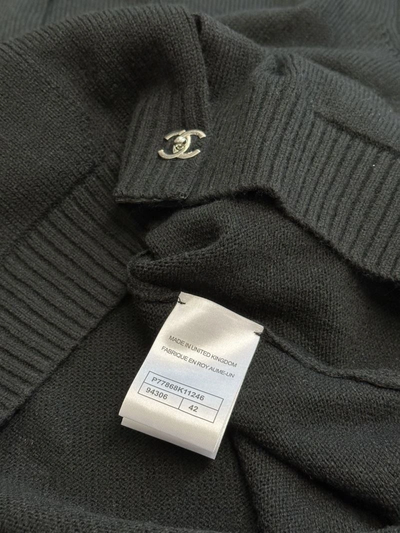 Breathable Chanel Sweaters 111397