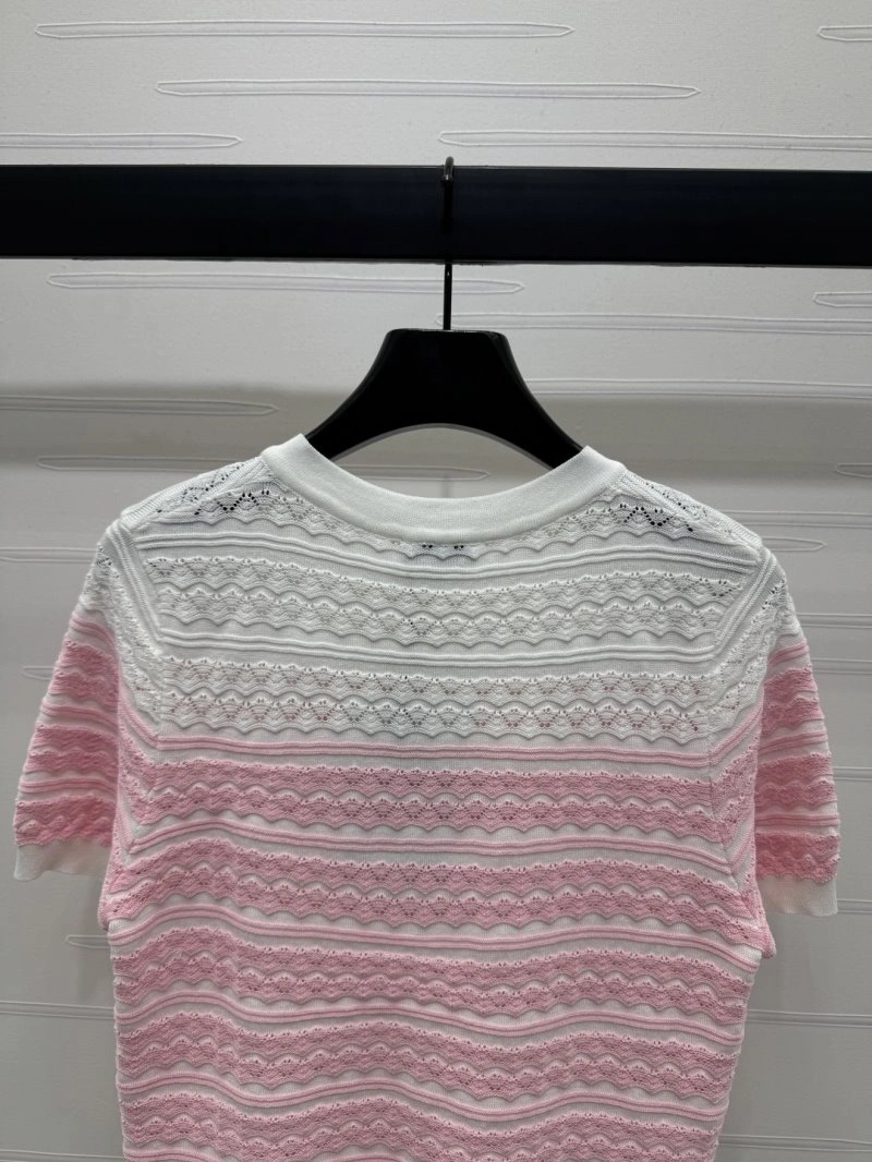 FashionForward Chanel Sweaters 110376