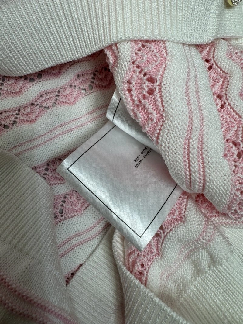 FashionForward Chanel Sweaters 110376