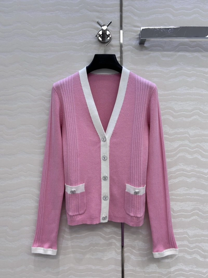 Packable Chanel Sweaters 110383