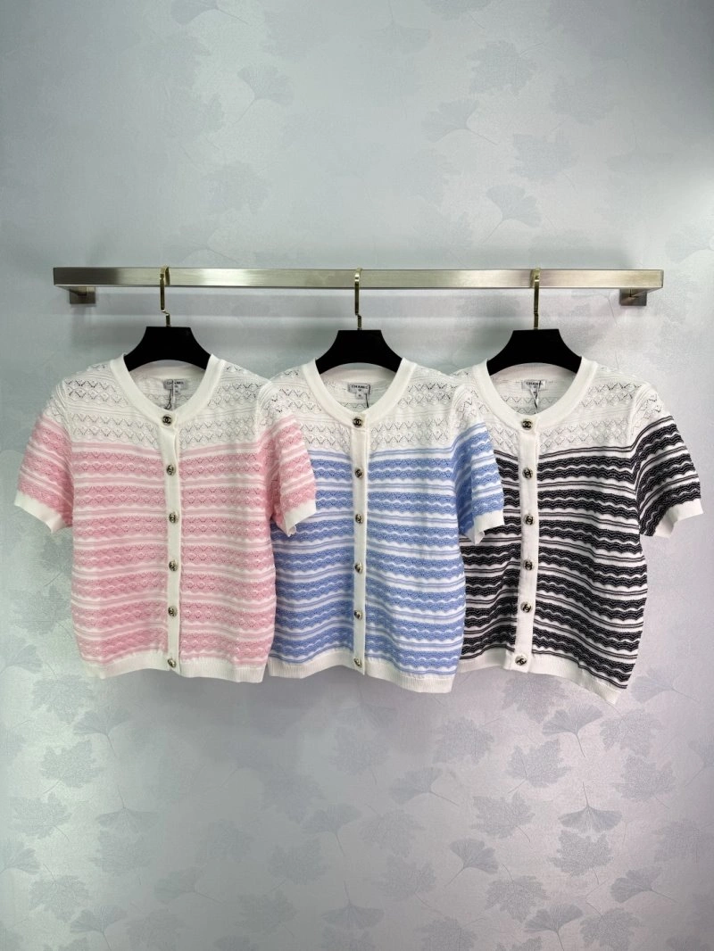 Chanel Sweaters Snug 110394