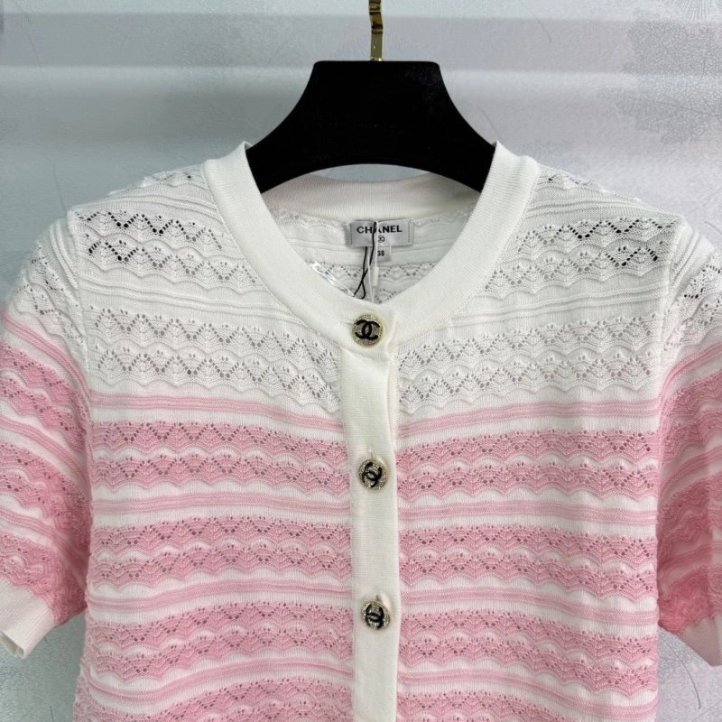 Chanel Sweaters Snug 110394