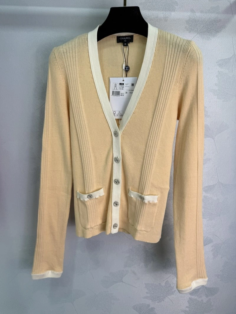 MultiPurpose Chanel Sweaters 110369