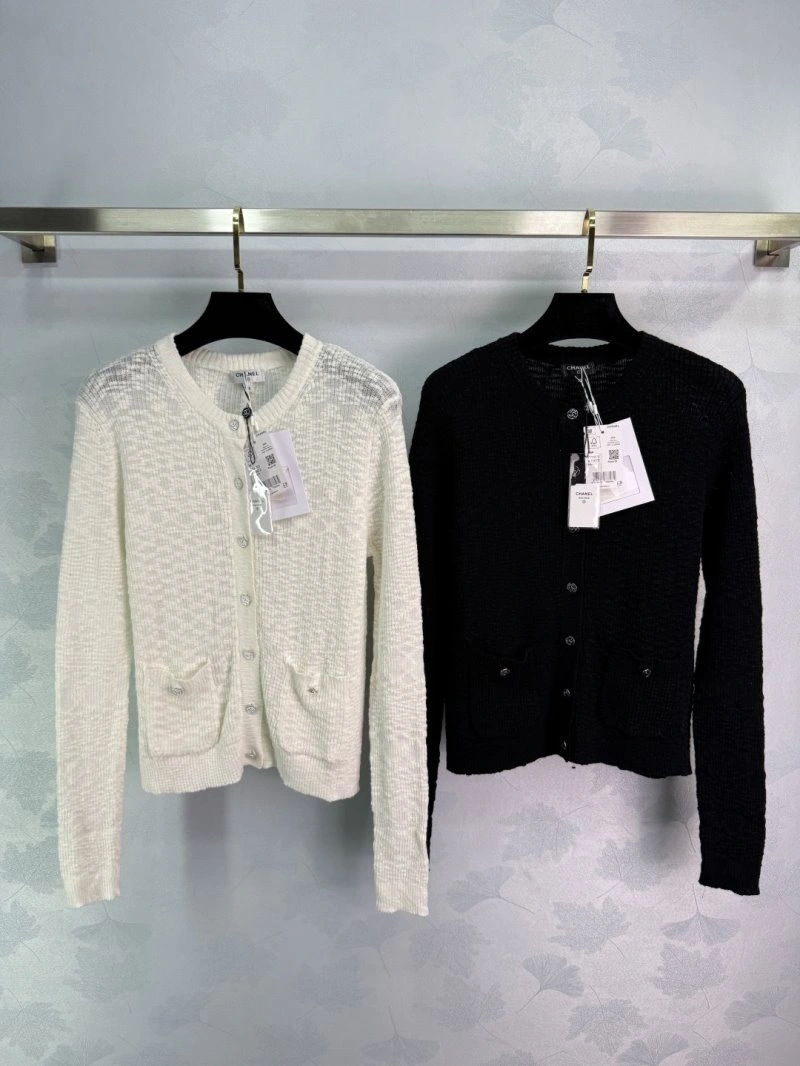 Classic Chanel Sweaters 110379