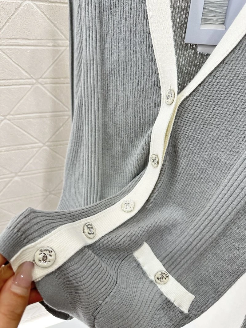 Original Chanel Sweaters 110386
