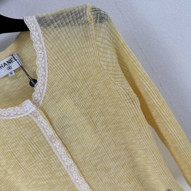 Chic Chanel Sweaters 108048