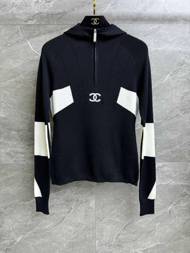 Minimalist Chanel Sweaters 108042