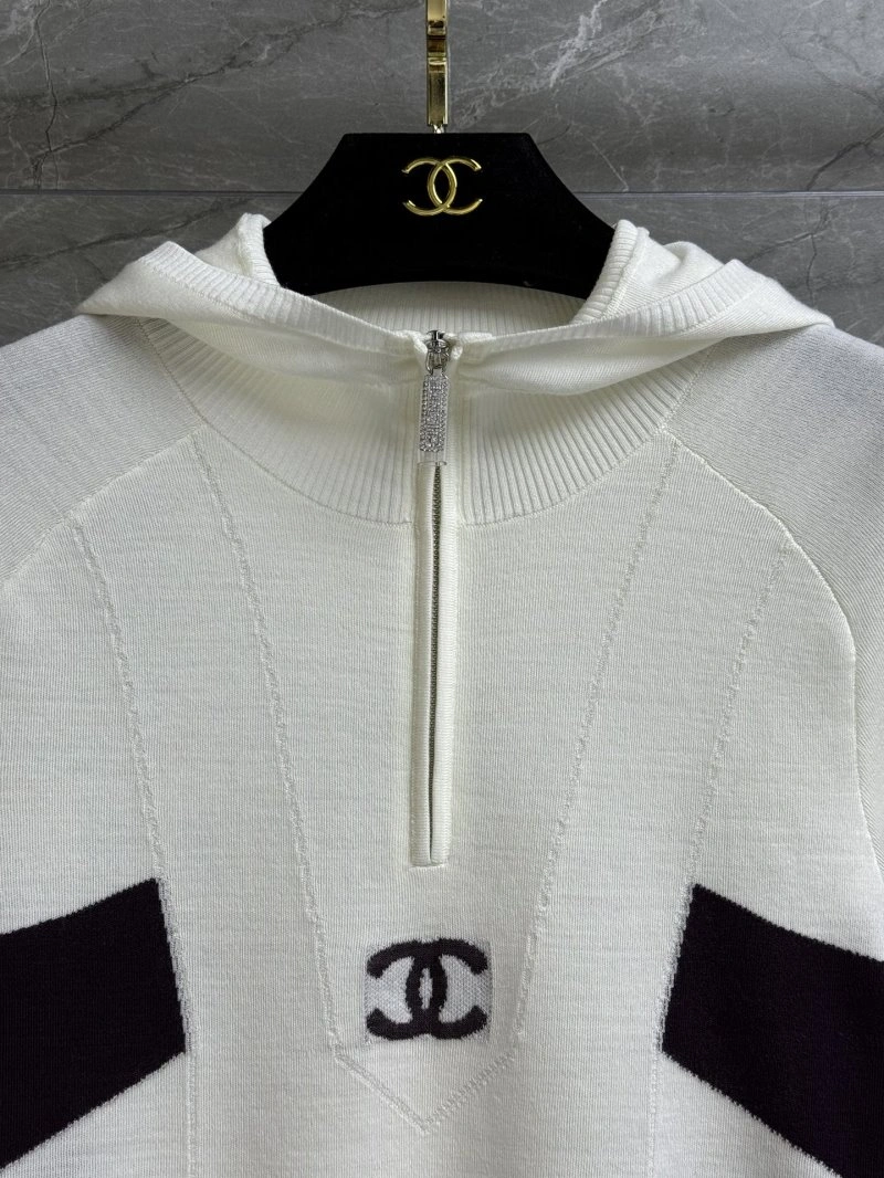 Cozy Chanel Sweaters 108023