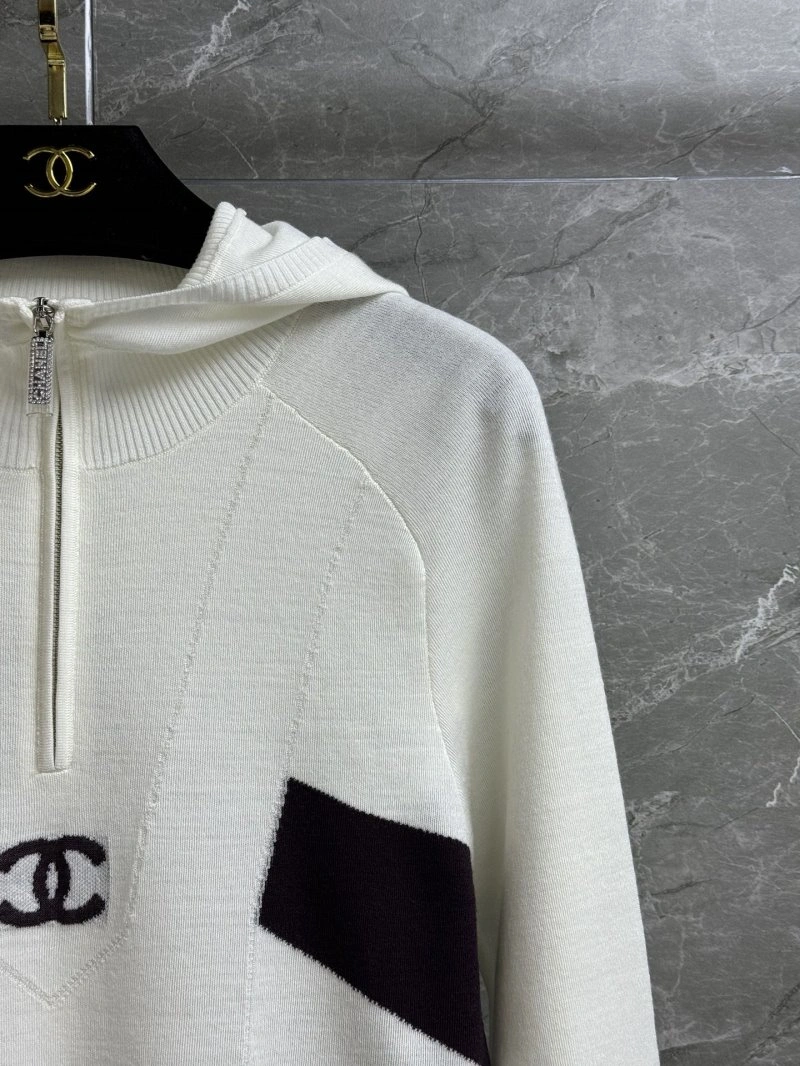 Cozy Chanel Sweaters 108023