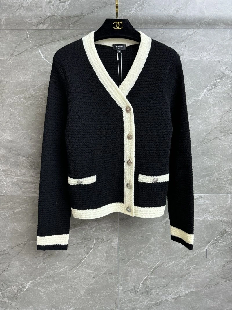 Stretchable Chanel Sweaters 108030
