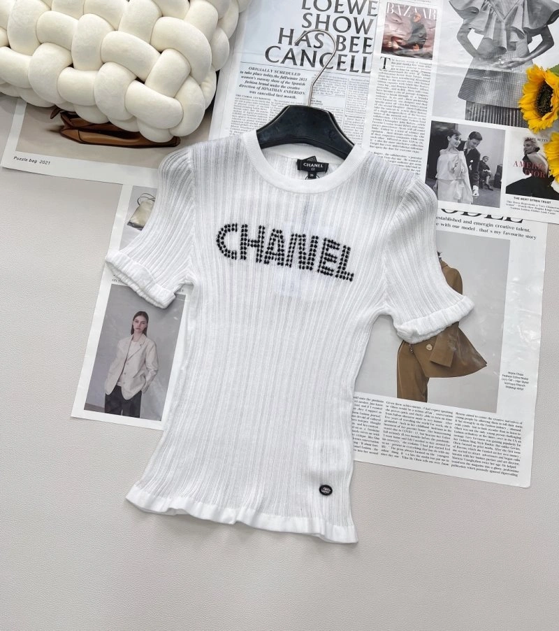 Classic Chanel Sweaters 109705