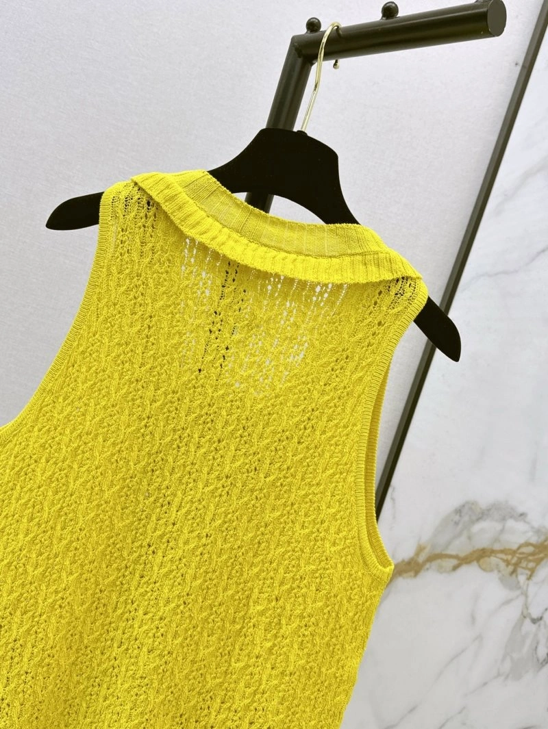 Bright Chanel Sweaters 109696