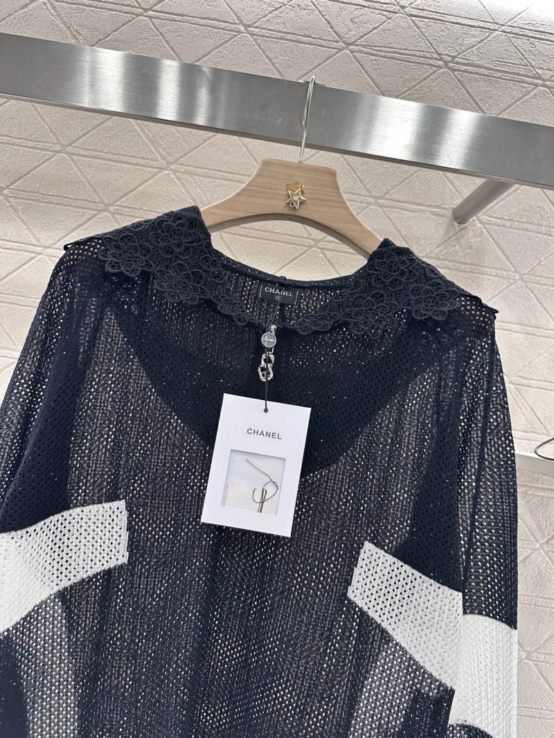 Vibrant Chanel Sweaters 109697