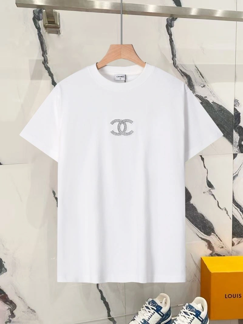 Sporty Chanel T-Shirts 111383