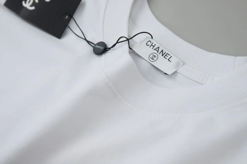 Comfortable Chanel T-Shirts 111391