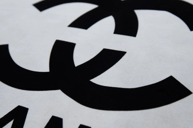 Comfortable Chanel T-Shirts 111391